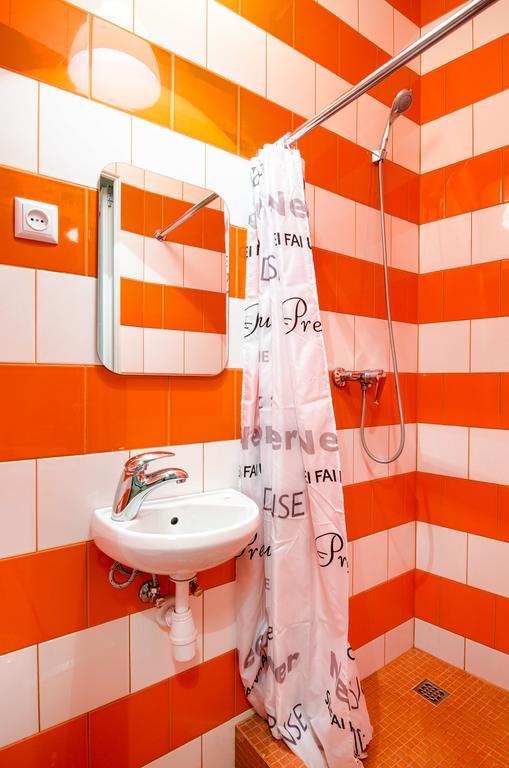 Economy Apartment On Rappoporta 7A-1 Lviv Buitenkant foto